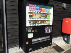 自動販売機設置場所と飲料メーカーの選び方