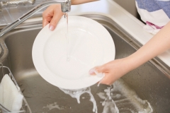 真冬に突然お湯が出なくなる!?給湯器の故障にご用心