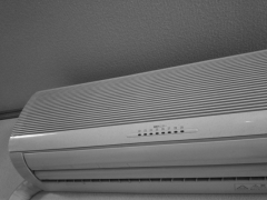 知っておきたいエアコン事情~エアコンの点検は寒さが落ち着いた春先に!~